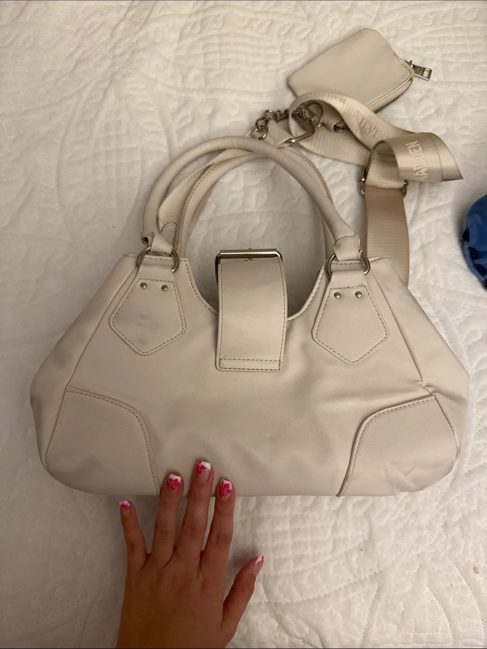 Steve Madden stylish cream
